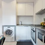 Host Wise - Sunny Bright & Pool Appartement *