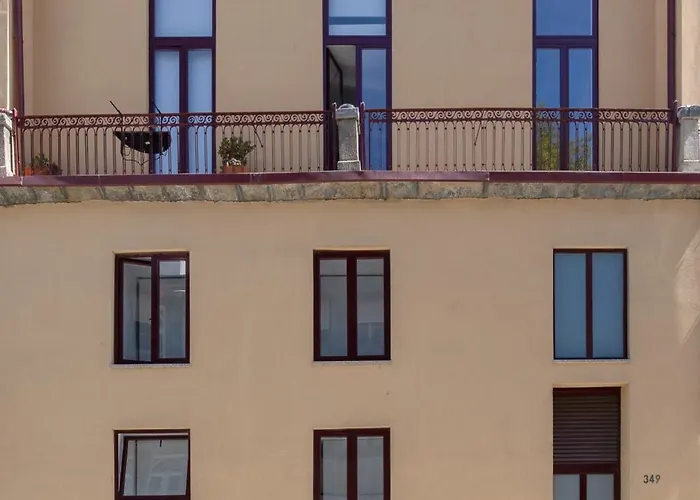 דירה Host Wise - Sunny Bright & Pool *