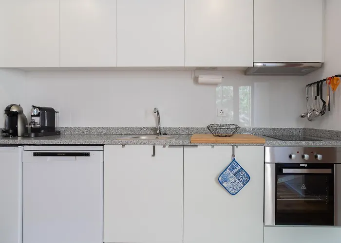 דירה Host Wise - Sunny Bright & Pool