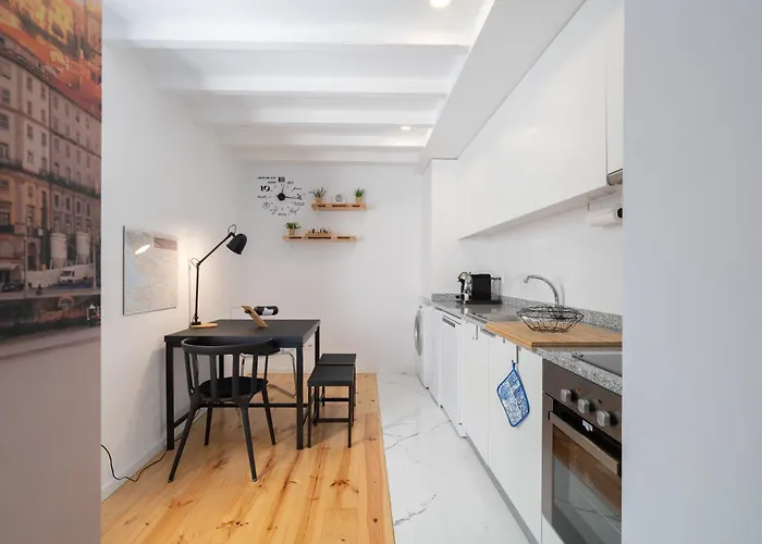 Host Wise - Sunny Bright & Pool * וילה נובה דה גאיה