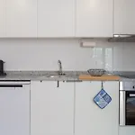 Apartament Host Wise - Sunny Bright & Pool