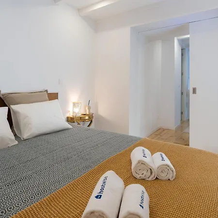 Apartament Host Wise - Sunny Bright & Pool