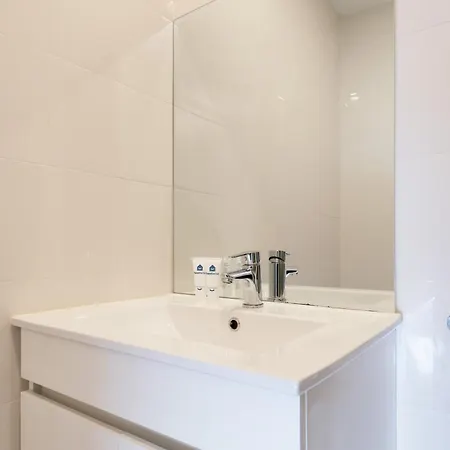Apartamento Host Wise - Sunny Bright & Pool *