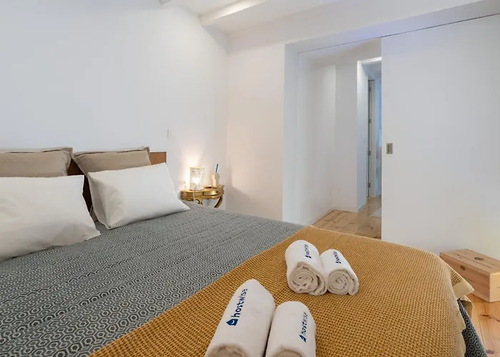 Apartment Host Wise - Sunny Bright & Pool